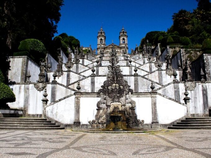 Fatima, Óbidos, Nazaré and Batalha - Full Day Private Tour - Batalha Monastery