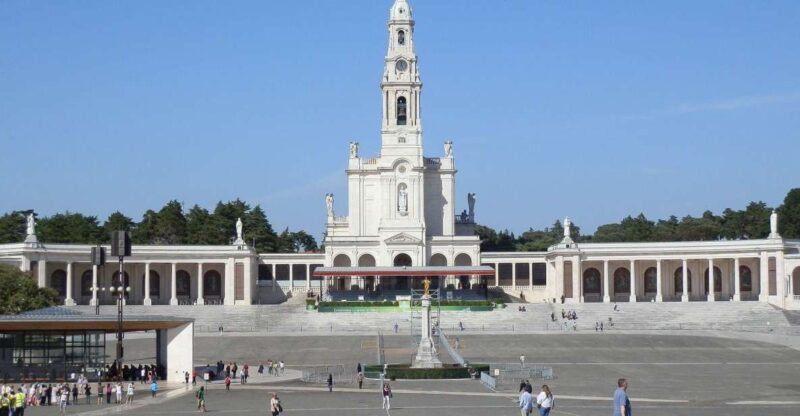 Fátima Private Walking Tour - Key Attractions