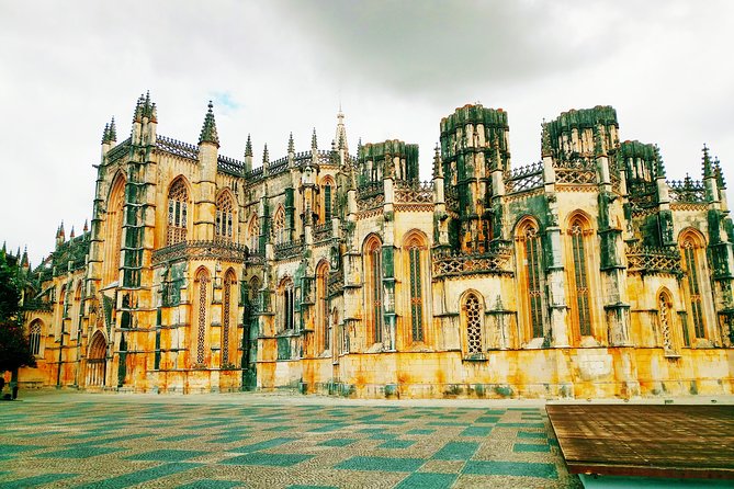 Fatima Sanctuary and Batalha Monastery (Unesco Site) – 5h Tour From Lisbon - Tour Logistics