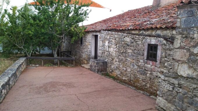 Fátima Sanctuary and Little Shepherds Houses Private Tour - Additional Visits