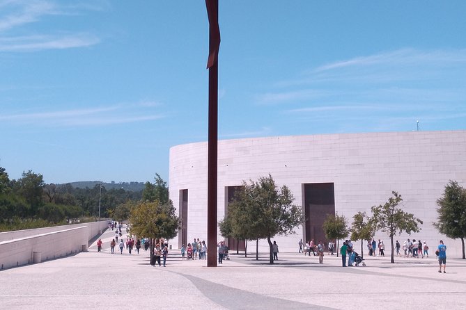 Fatima Shrine Walking Tour - Highlights of the Walking Tour