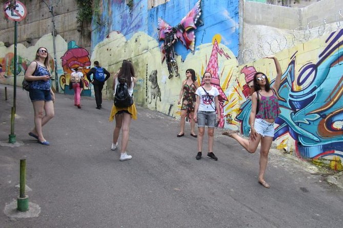 Favela Tour Rio De Janeiro - Vidigal Walking Tour by Russo Guide - Guides Background