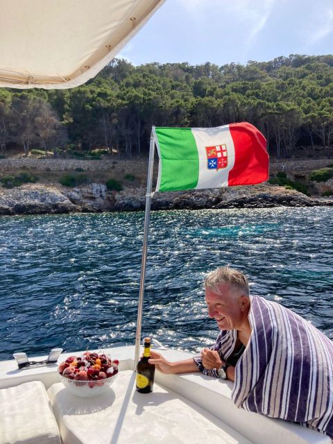 Favignana and Levanzo With Elizabeth II - Inclusions