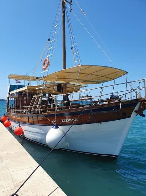 Fazana: Dolphin Finder in Brijuni Islands Safari With Dinner - Experience Overview