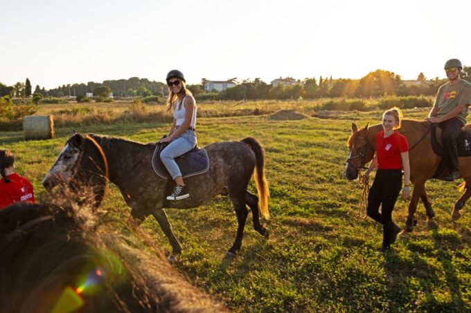 Fazana: Suneset 1-Hour Horse Riding in Nature With Guide - Booking and Cancellation Policy