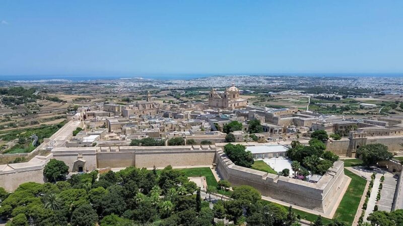 Feel & Explore Malta: Hop on Hop off Bus Tour Tourist Dream - Key Points