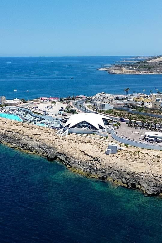 Feel & Explore Malta: Hop on Hop off Bus Tour Tourist Dream - Audio Guide and Accessibility