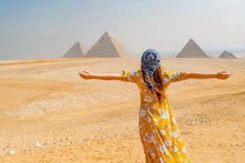 Female-Guided Pyramids, Bazaar, and Museum Tour - Key Points