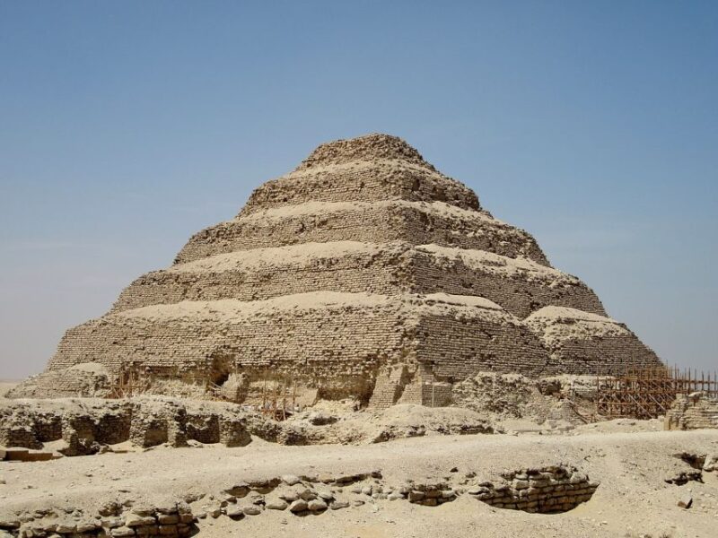 Female Guided-Pyramids, Memphis, and Sakkara Day Trip - Key Points