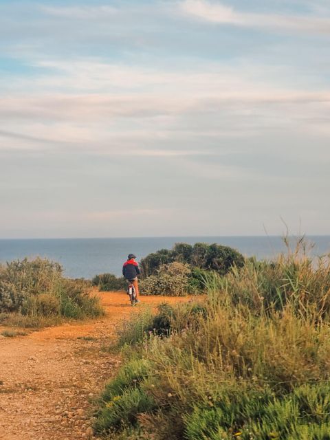 Ferragudo Village: Rent an Electric Bike - High-Quality Bikes and Accessories