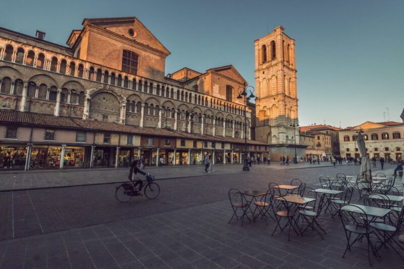 Ferrara: Guided City Highlights Walking Tour - Exploring UNESCO Heritage Ferrara