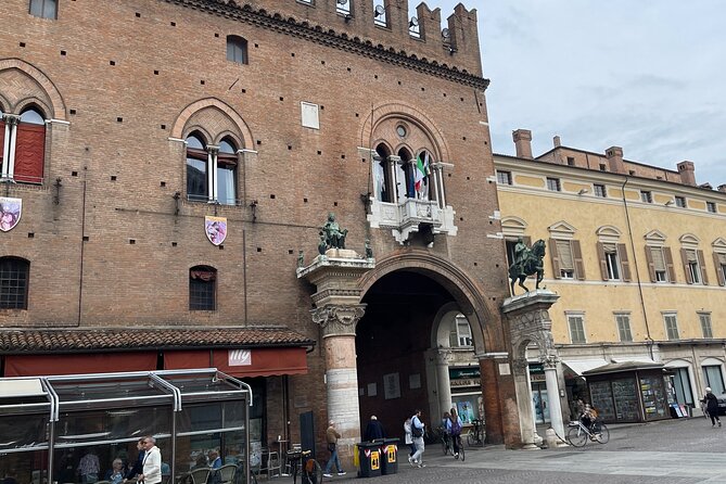 Ferrara Highlights Kids Tour With a Local Guide - Discovering Ferraras Architectural Gems