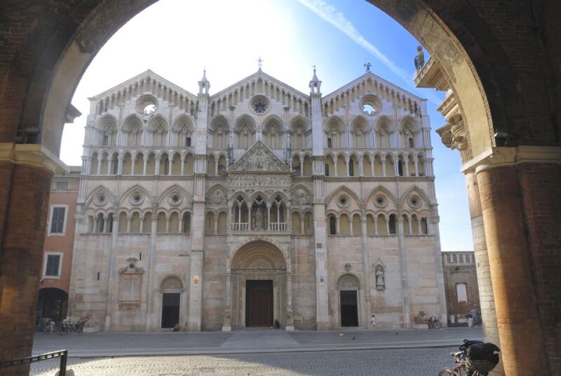 Ferrara: Private Walking Tour With Local Guide - Inclusions and Exclusions