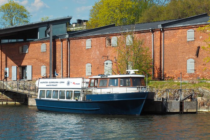 Ferry to Suomenlinna Fortress Island - Transportation Information