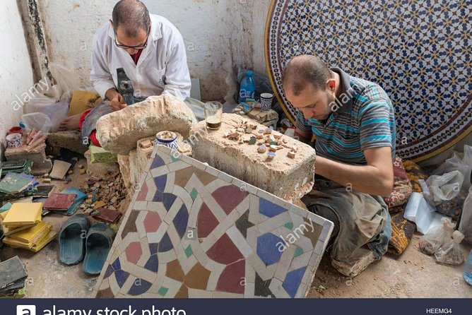 Fes/Fez Walking Tour With a Group - Meeting Point and End Point