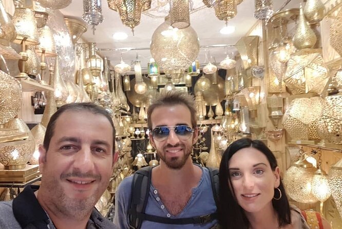 Fès: Guided Group Tour in the Largest Maze - Maze Exploration