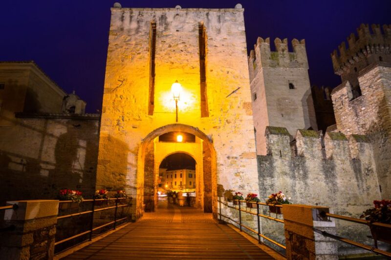 Festive Journey in Sirmione Christmas Walking Tour - Villa of Maria Callas