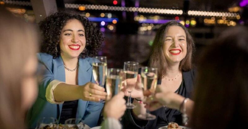 Festive London New Year's Eve 3-Course Dinner Cruise - Cruise Highlights