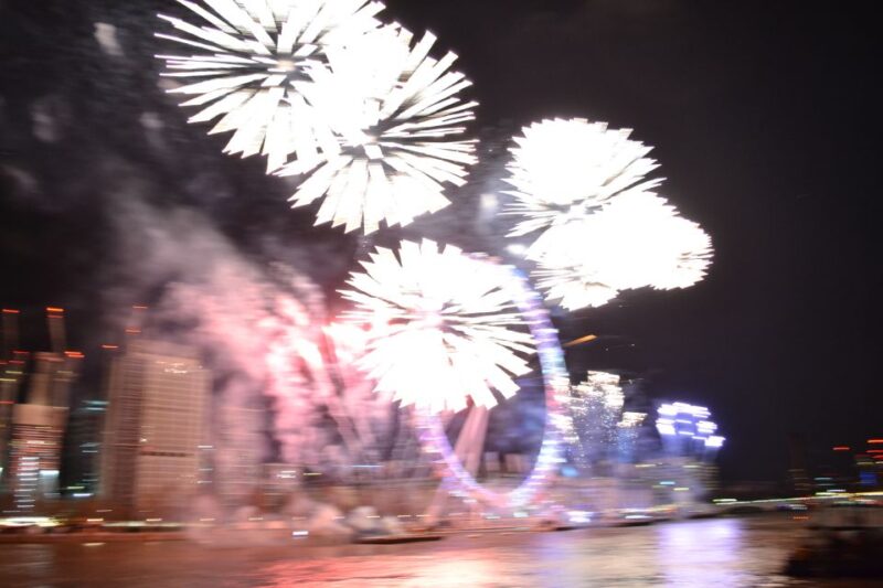 Festive London New Year's Eve 3-Course Dinner Cruise - Dress Code and Seating