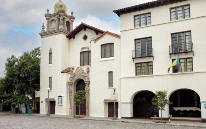 Festive Los Angeles: A Christmas Walking Tour - Finish Location