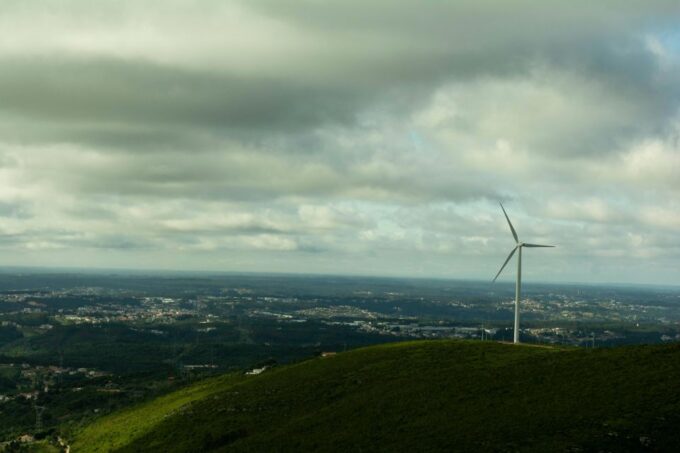 Fétals Somewhere Breath Taking Guided Tour + Experience - Iconic Location for Climbing