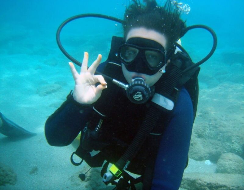 Fethiye: 2 Guided Scuba Dives With Lunch and Hotel Transfers - Boat and Lunch Details