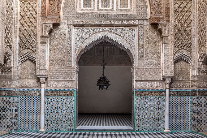 Fez Half Day Facinating Guided Tour - Multilingual Guide