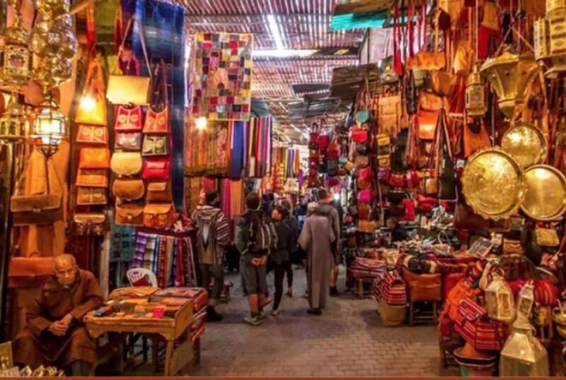 Fez: Hidden Souks Shopping Tour With Private Guide - Shopping Experience