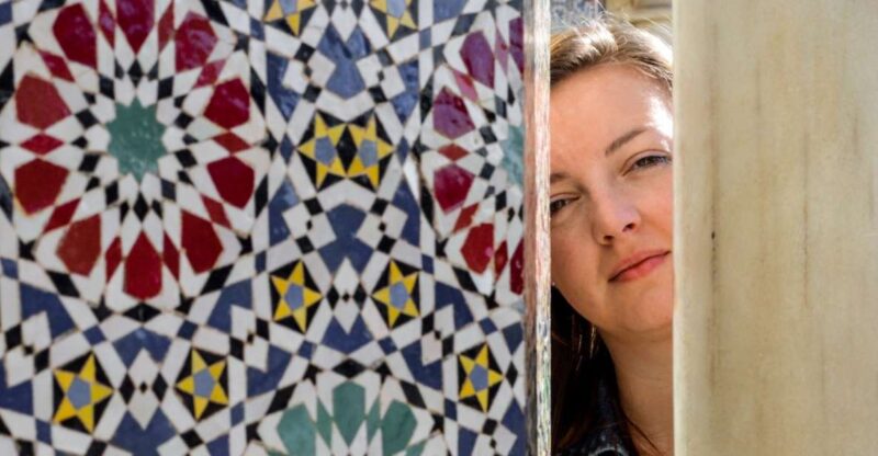 Fez: Private Shopping Tour in the Souks of the Old Medina - Discovering Traditional Craftsmanship