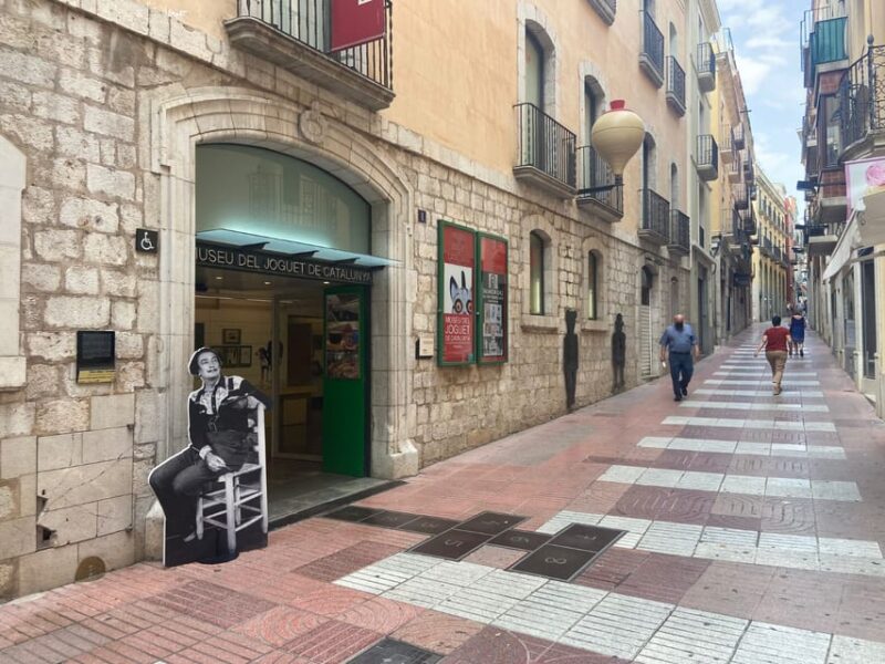 Figueres & Dali Museum Walking Tour With Tickets - Key Points