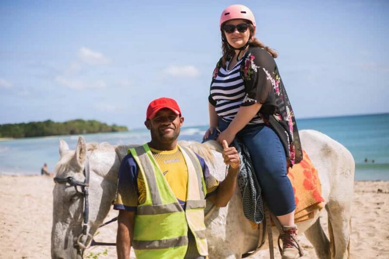 Fiji: Beach Horseback Riding Tour with Lunch and Transfer - The Horseback Ride: A Gentle Introduction to Fijis Coastline