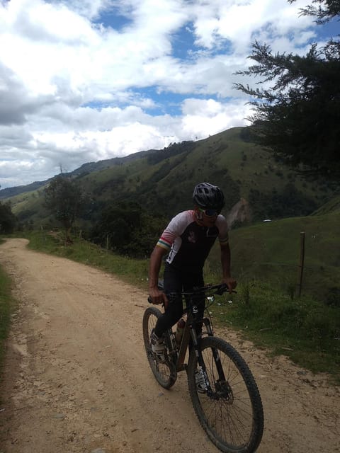 Finca Day Trip Near Neiva - Key Points