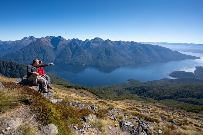 Fiordland Heli-hike - Breathtaking Scenic Vistas