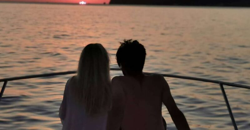 Fira: Private Sunset Cruise With Bbq, Drinks and Hot Springs - Dining and Meal Inclusions