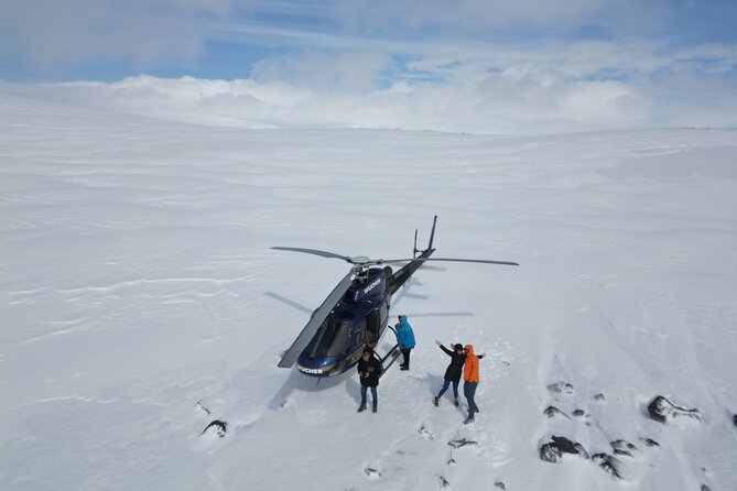 Fire and Ice Helicopter Tour: Glacier and Hengill Geothermal Area - Meeting and Pickup