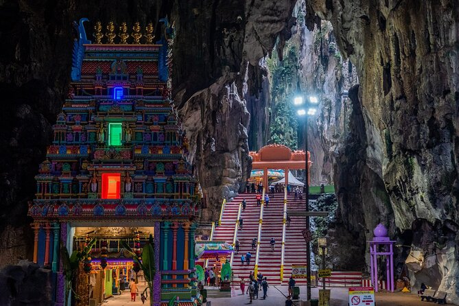 Fireflies Tour and Batu Cave Visit With Boat Ride and Seafood Dinner - Cultural and Natural Attractions