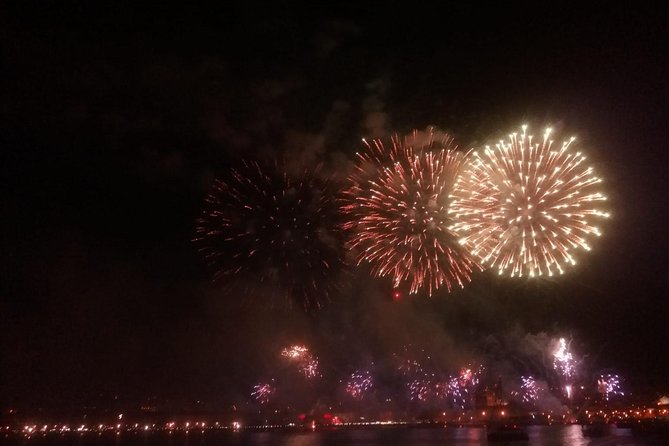 Fireworks and Open Bar in New Years Eve Cruise in Lisbon - Departure Details and Meeting Point