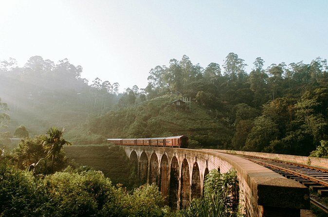 First Class Scenic Train Ticket From Kandy To Ella - Who Will Love This Experience?