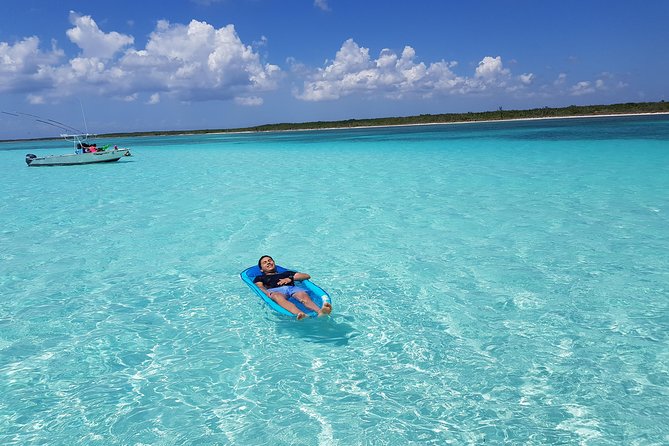 First Lady Private Marine Park Snorkel & Cielo Sandbar Charter - Meeting Location and Transportation