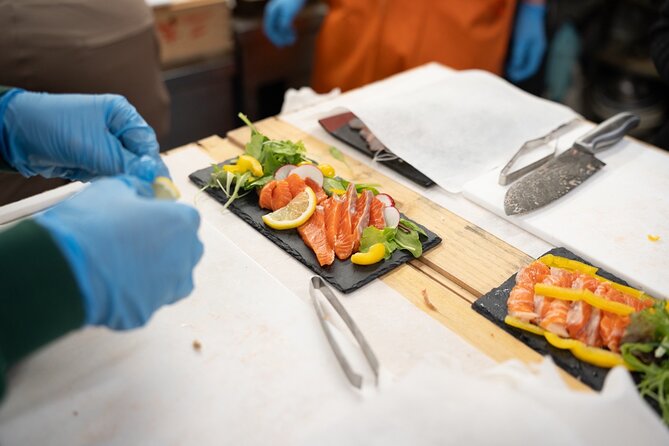 Fish Cutting Classes in Kyoto Japan - Instructors and Shop History