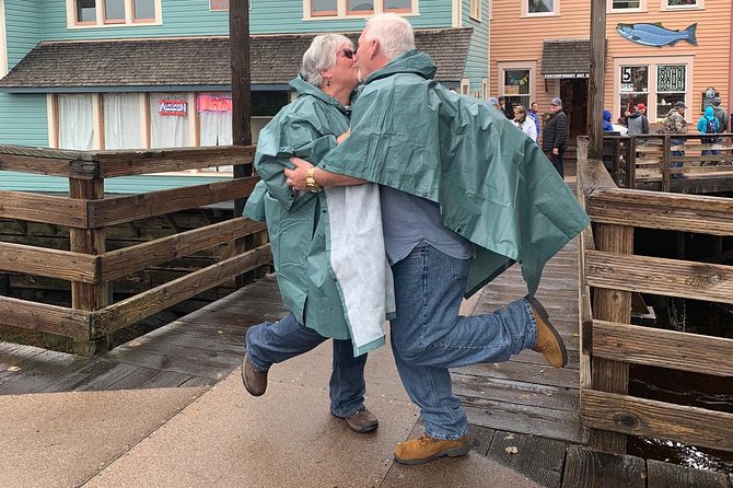 Fish Tales & Ales - 90 Minute Historical Walking Tour of Fishing Fleet and Bars - Accessibility