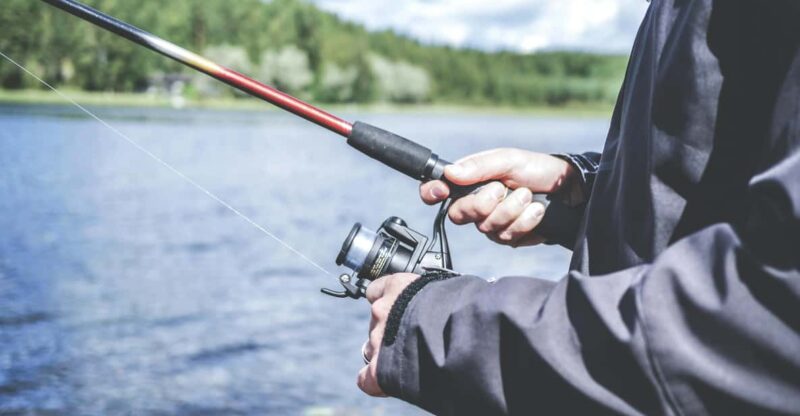 Fishing in the Sea by Yacht - Key Points