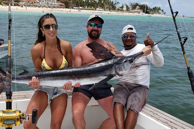 FISHING PRO CHARTERS - Boat Excursion - Sobre Las Olas - About Your Stay