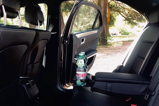 Fiumicino Airport (FCO) to Rome - Private Arrival Transfer - Stress-free Airport Arrival