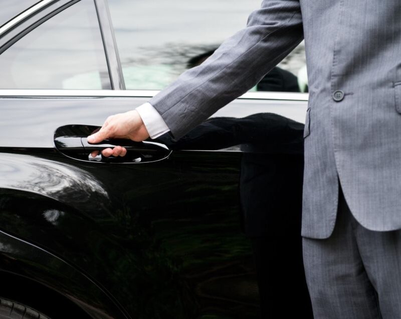 Fiumicino Airport to Rome Luxury Transfer E-Class - Pickup and Drop-off