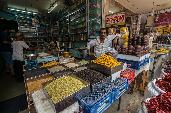 Five Senses Tour With Guide, Sightseeing, Bollywood Dance, Lunch & Spice Market - Tour Details
