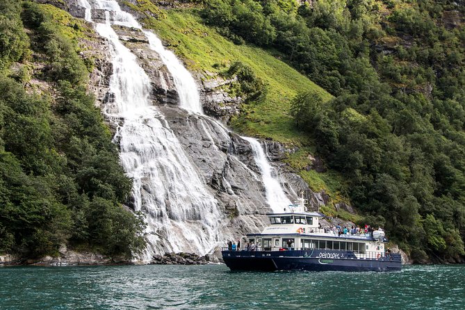 Fjord Cruise Ålesund Geirangerfjord Round-Trip - What to Expect