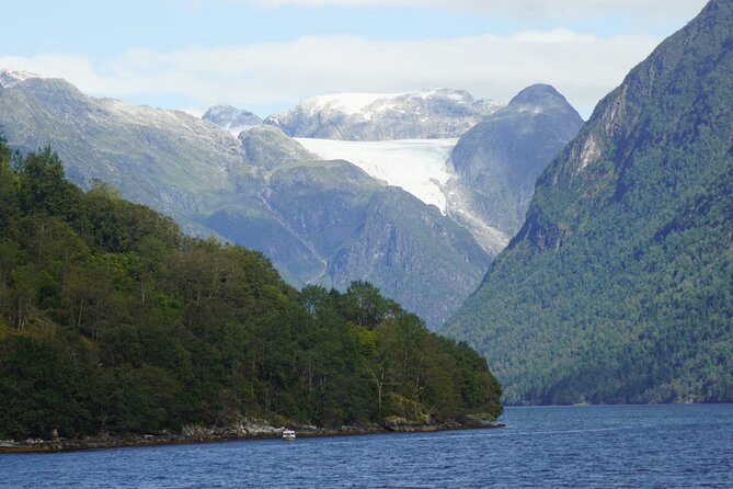 Fjord Cruise to Sognefjord and Bøyabreen Glacier - Highlights and Key Attractions