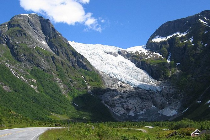 Fjord & Glacier Tour - From VOSS - Preparing for the Tour