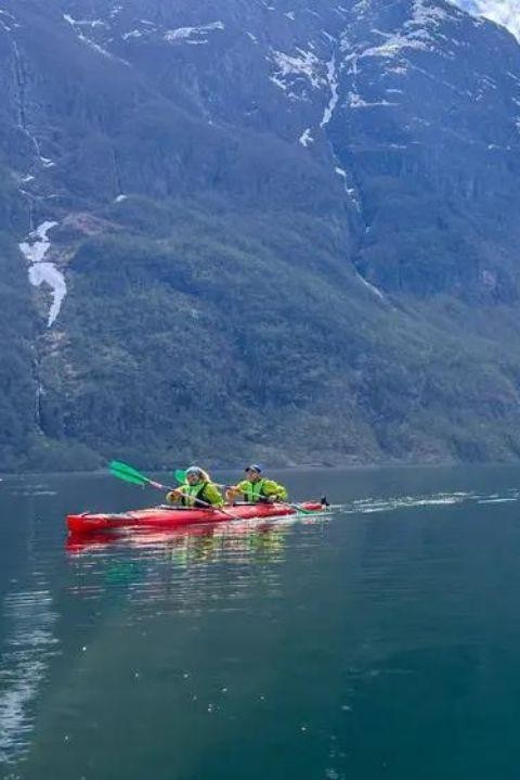 Fjord Kayak - Hardangerfjord, Granvin - Transportation Provided